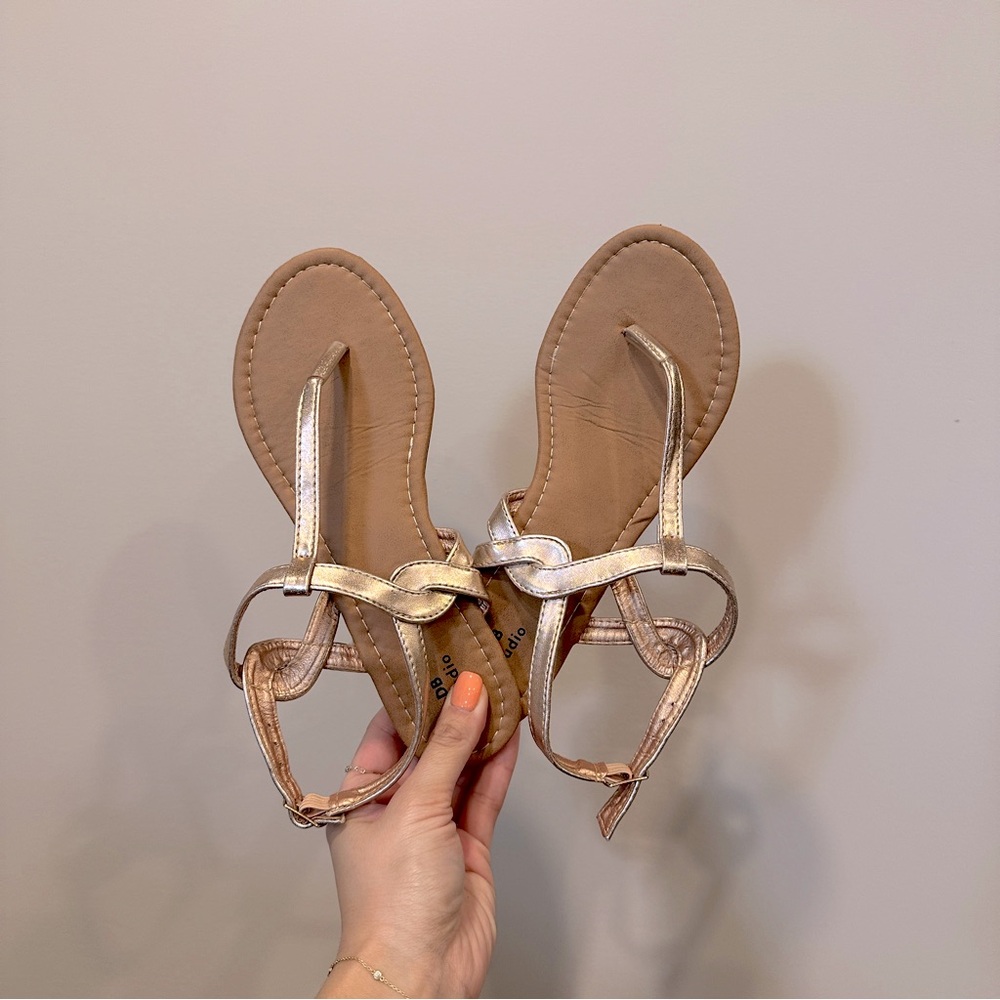 DB Studio Sandals